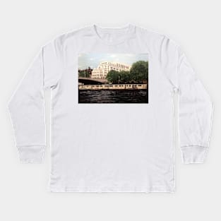 WATERLOO BRIDGE AND WATERLOO FLOATING POLICE STATION Kids Long Sleeve T-Shirt